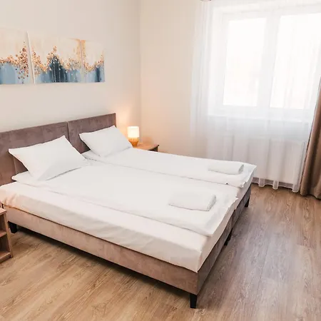 Aparts & Garbarska Apartmanhotel 3*