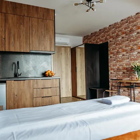 Aparts & Garbarska Apartmanhotel