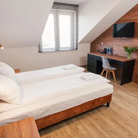 Aparts & Garbarska Apartmanhotel 3*