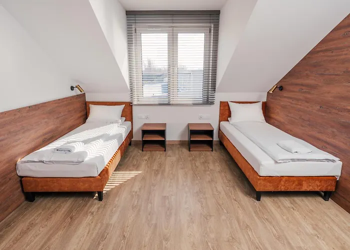 Aparts & Garbarska 3*