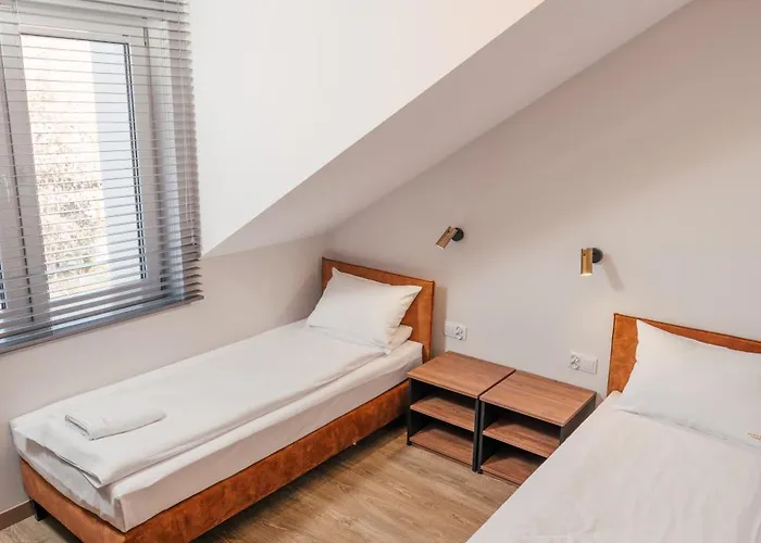 Aparts & Garbarska Aparthotel 3*